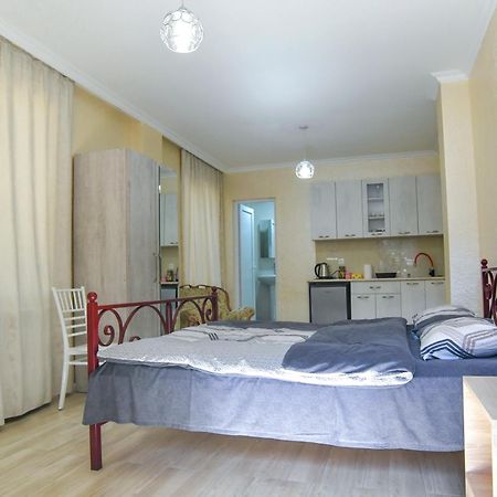 Hotel Maspindzelo Кутаиси Екстериор снимка