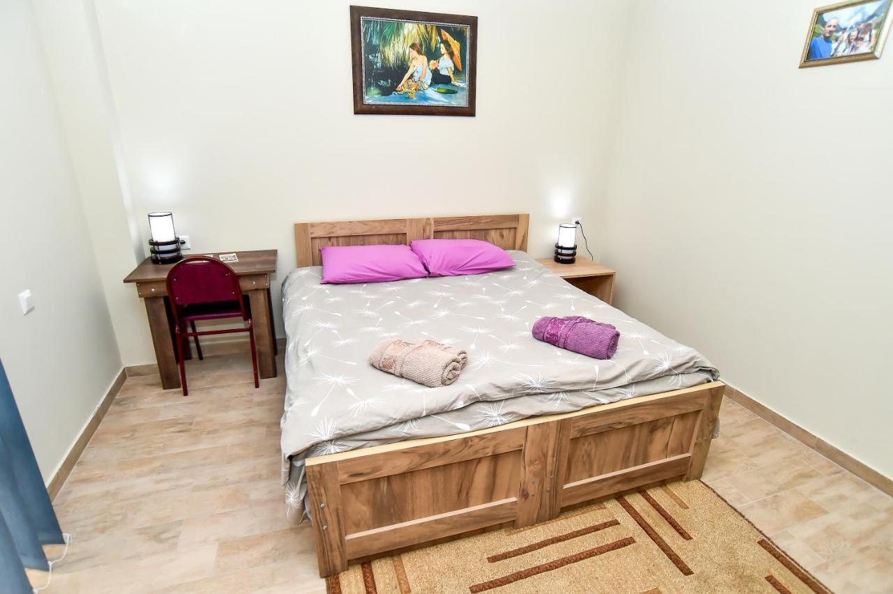 Hotel Maspindzelo Кутаиси Екстериор снимка
