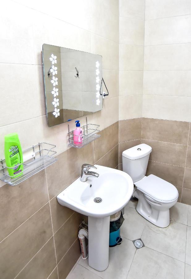 Hotel Maspindzelo Кутаиси Екстериор снимка