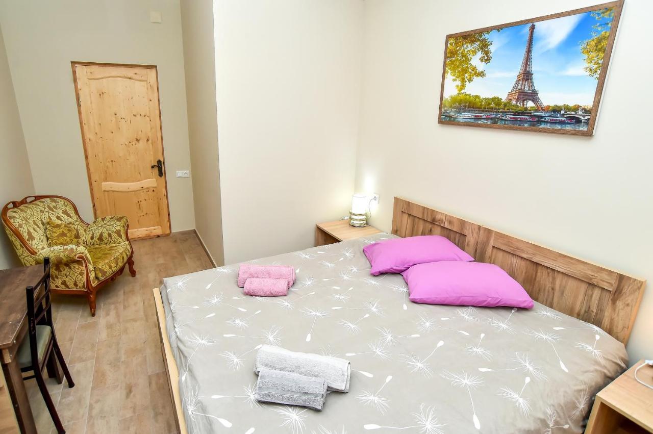 Hotel Maspindzelo Кутаиси Екстериор снимка