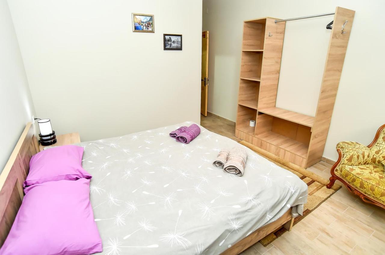 Hotel Maspindzelo Кутаиси Екстериор снимка