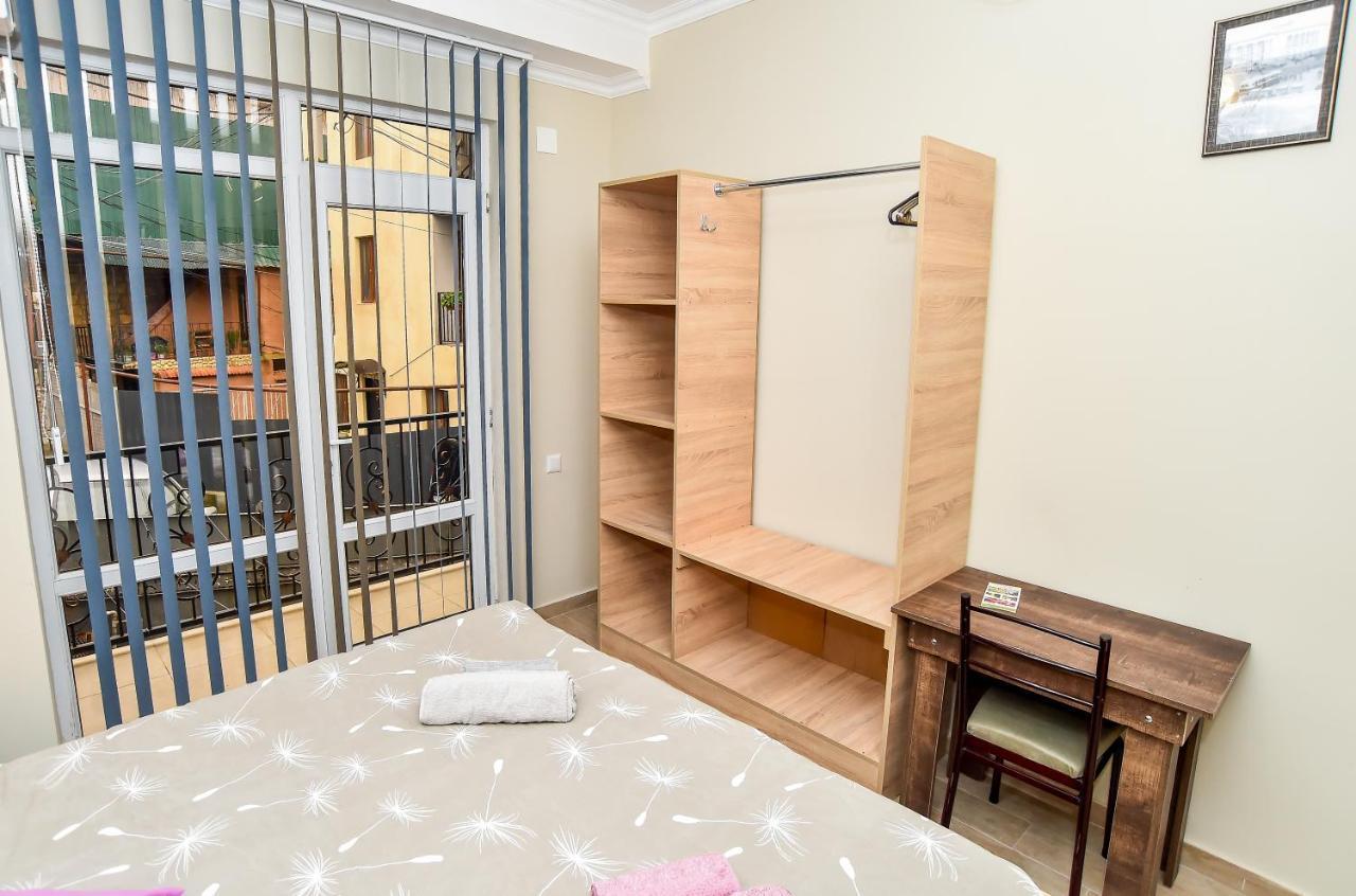 Hotel Maspindzelo Кутаиси Екстериор снимка