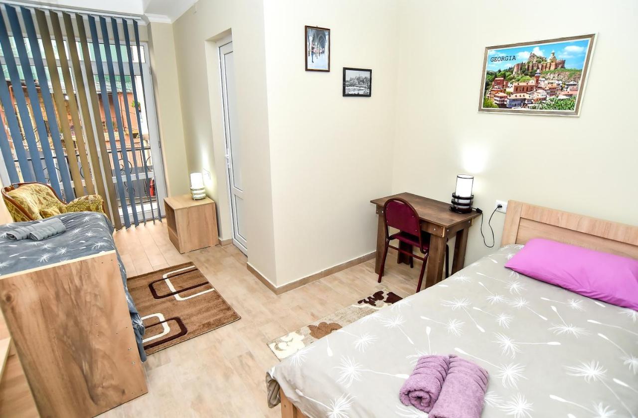 Hotel Maspindzelo Кутаиси Екстериор снимка