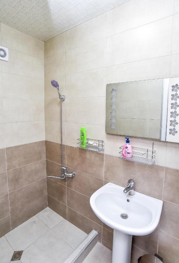 Hotel Maspindzelo Кутаиси Екстериор снимка