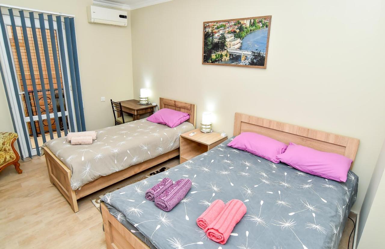 Hotel Maspindzelo Кутаиси Екстериор снимка