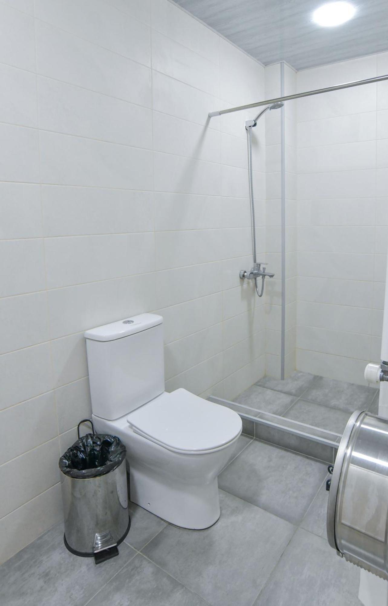 Hotel Maspindzelo Кутаиси Екстериор снимка