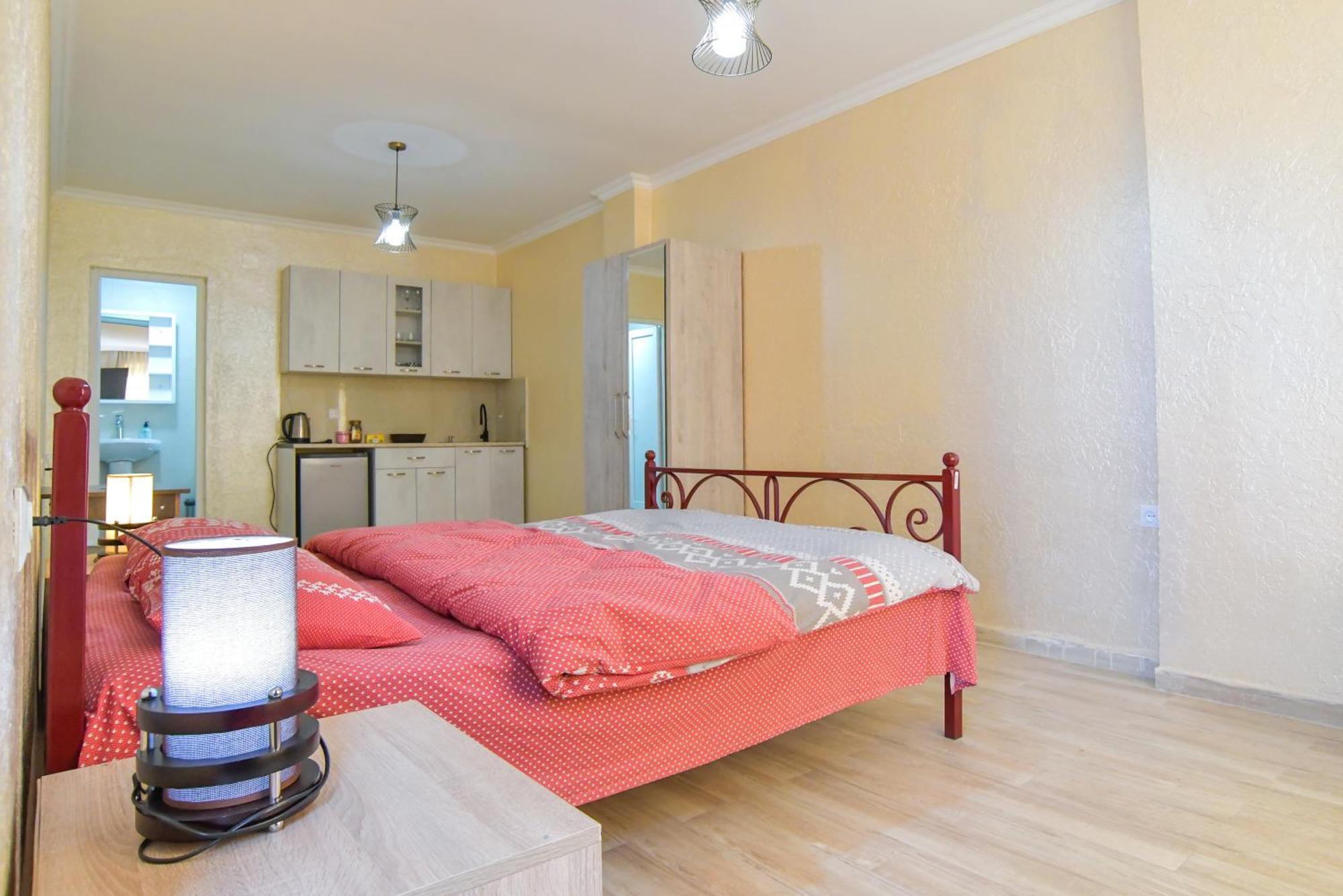 Hotel Maspindzelo Кутаиси Екстериор снимка